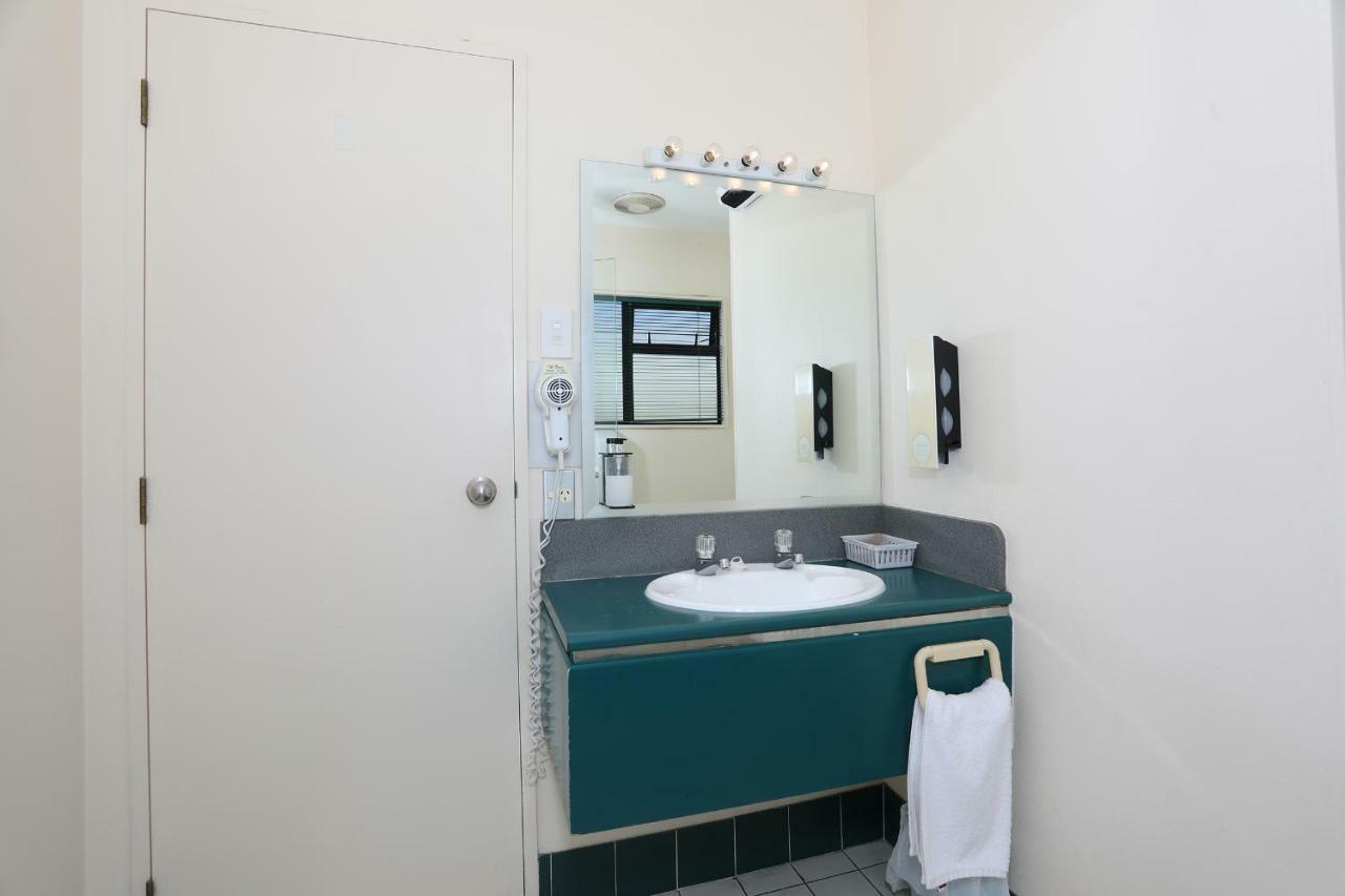 Pavilion Motel & Conference Centre Palmerston North Ngoại thất bức ảnh